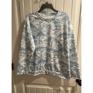 Women’s XL NWOT Blue/White Sweatshirt Animals